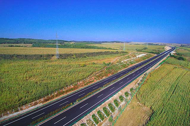 3-延龍高速項目.jpg 3-延龍高速項目.jpg